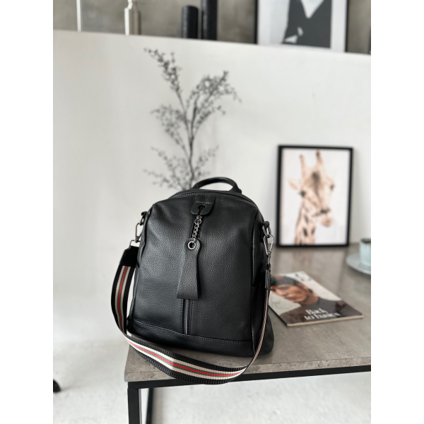 Жіночий рюкзак молодіжний шкіряний міський 23х30х13, сумка на спину для роботи, чорна