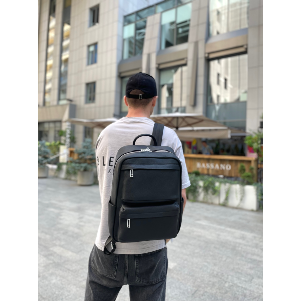 Чоловічий рюкзак для ноутбука та поїздок з натуральної шкіри 40х30х16, сумка наплічна Tiding Bag, чорна