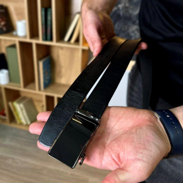 Чоловічий шкіряний ремінь із пряжкою автомат 3733