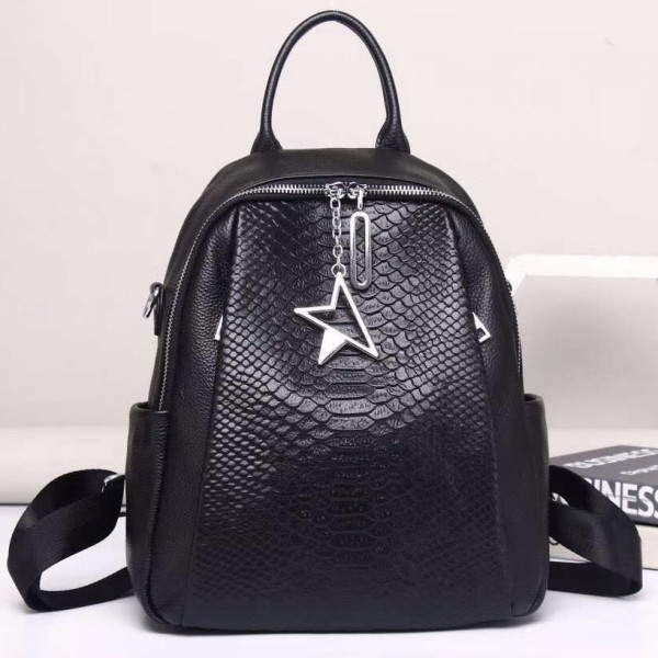 Жіночий рюкзак шкіряний міський з ременцем 23х30х11, сумка на спину для навчання, чорна