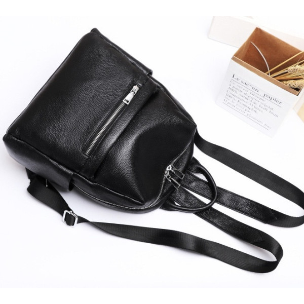 Жіноча сумка на плечі з натуральної шкіри 30х25х12, рюкзак з відділами для гаджетів, чорна