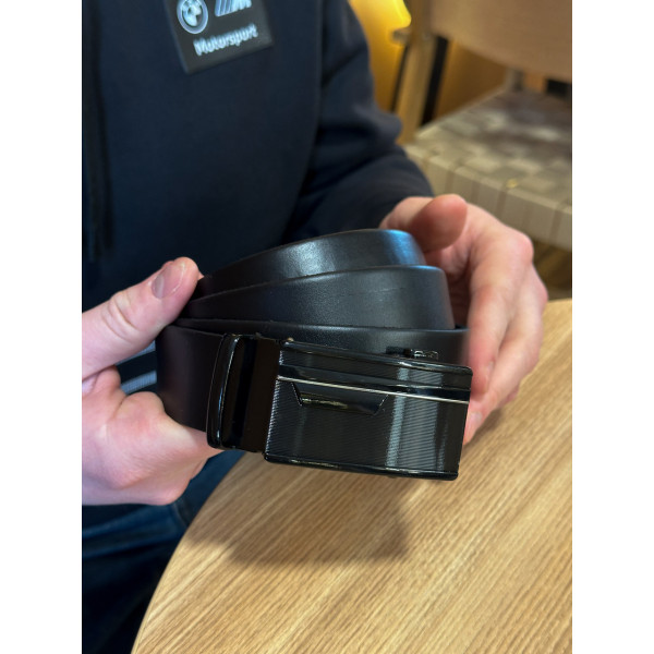 Чоловічий шкіряний ремінь із пряжкою автомат 4978