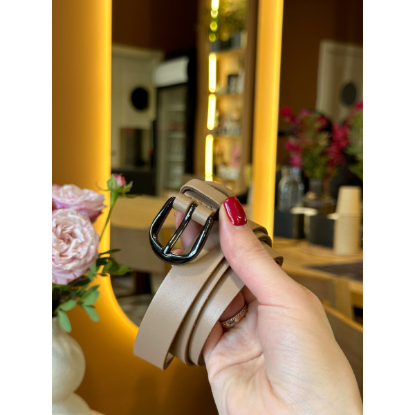 Шкіряний жіночий ремінь в бежевому кольорі 3334