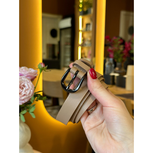 Шкіряний жіночий ремінь в бежевому кольорі 3334