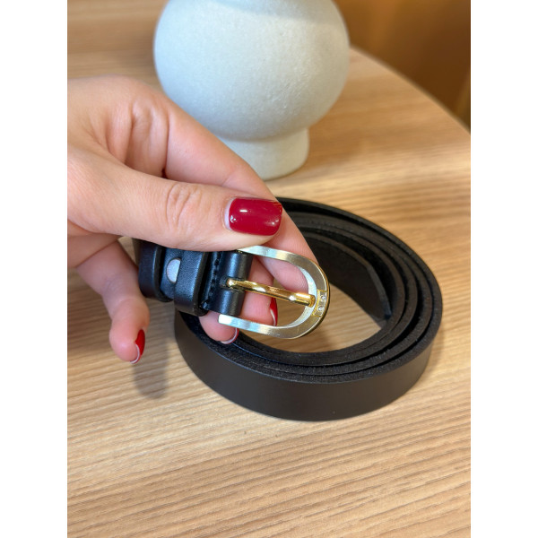 Шкіряний жіночий ремінь в чорному кольорі 6094