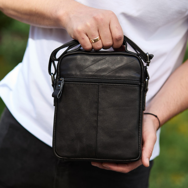 Сумка-барсетка чоловіча через плече 22х18х8, месенджер шкіряний гладкий Tiding Bag TD-55467 чорний колір