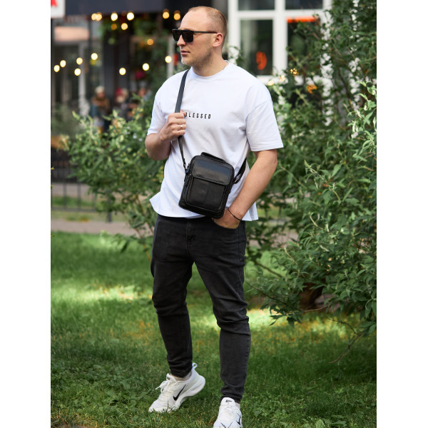Сумка-барсетка чоловіча через плече 22х18х8, месенджер шкіряний гладкий Tiding Bag TD-55467 чорний колір