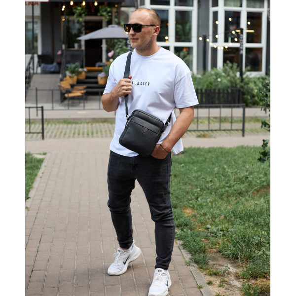 Чоловіча шкіряна сумка-барсетка 24х20х8, компактна сумочка на плече для чоловіка, наплічний месенджер, чорна