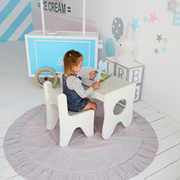 Столик та стільчик для дитини 70×45×51, дитячий гральний стіл та стілець, білий з сірим