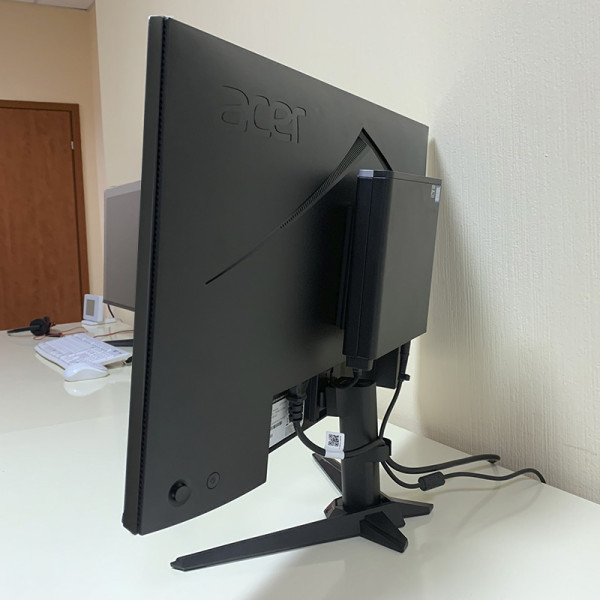 Моноблок Неттоп HP EliteDesk 800 G3 s1151 (Core i5-6500T/ DDR4 8GB/ SSD256GB M.2/ Wi-Fi); Монітор 27" Acer Nitro VG270P6bmipx (UM.HV0EE.601)