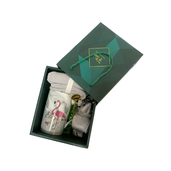 Сувенирный подарочный набор FCL-7-1 чашка+полотенце+ложка+игрушка