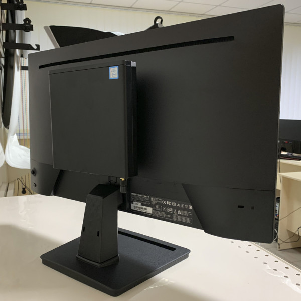 Моноблок Неттоп HP EliteDesk 800 G3 s1151 (Core i5-6500T/ DDR4 8GB/ SSD256GB M.2/ Wi-Fi); Монітор 27" MSI Pro MP273A Black