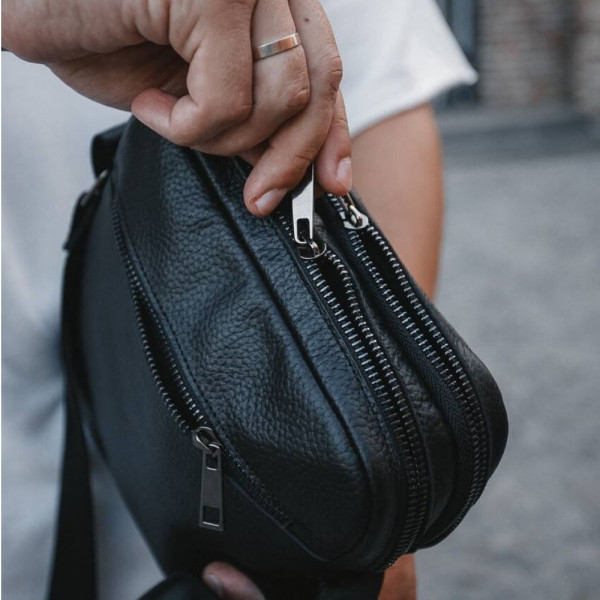 Чоловіча шкіряна чорна сумка через плече Detroit