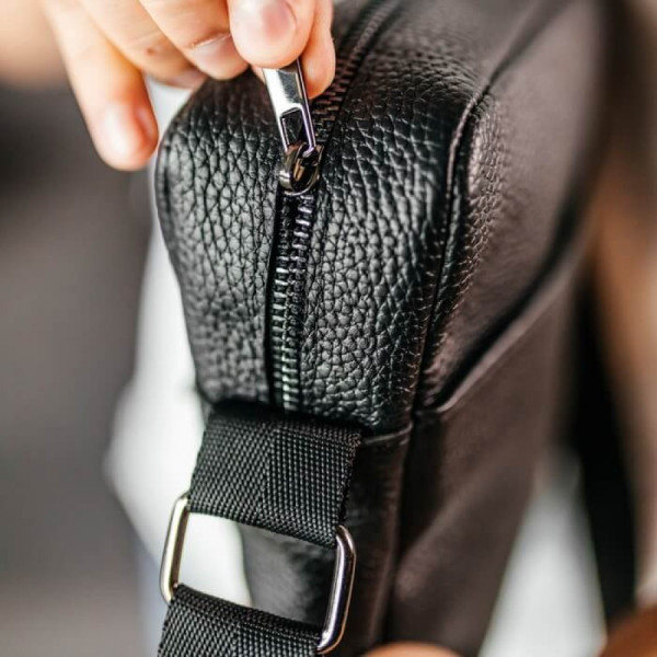 Чоловіча шкіряна сумка через плече London чорна