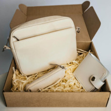 Жіночий набір ЦЕ ВСЕ ТОБІ з сумки Джорджія бежева, гаманця Біфолд та ключниці в білому кольорі