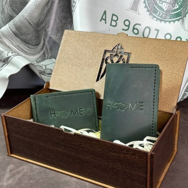 Подарунковий чоловічий набір із затискача для грошей та обкладинки на паспорт