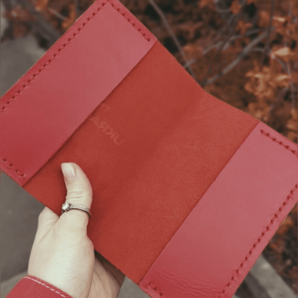 Обкладинка на паспорт жіноча чорна Home