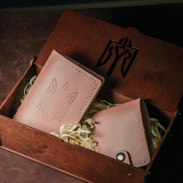 Жіночий подарунковий набір з гаманця Біфолд та обкладинки на паспорт