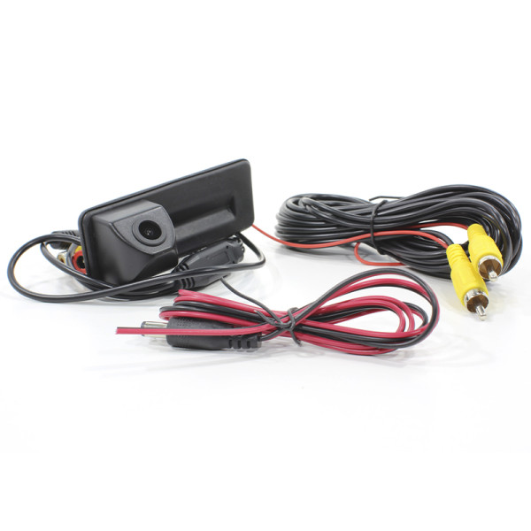 Автомобильная камера заднего вида Skoda Octavia Fabia Superb Rapid Volkswagen Passat Touareg Sharan Tiguan Audi (2803)