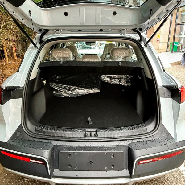 Защитная накладка на порог багажника для автомобиля  BYD Yuan up из углеродного волокна