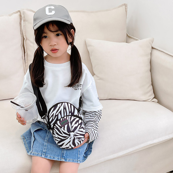 Детская сумка TD-637 через плечо на два отделения с ремешком  White